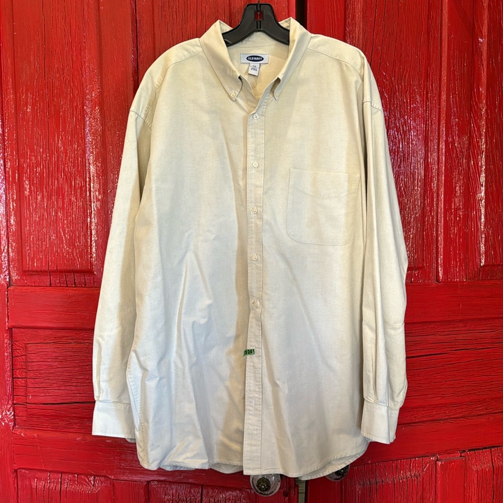 Old Navy Men’s Button Down Shirt